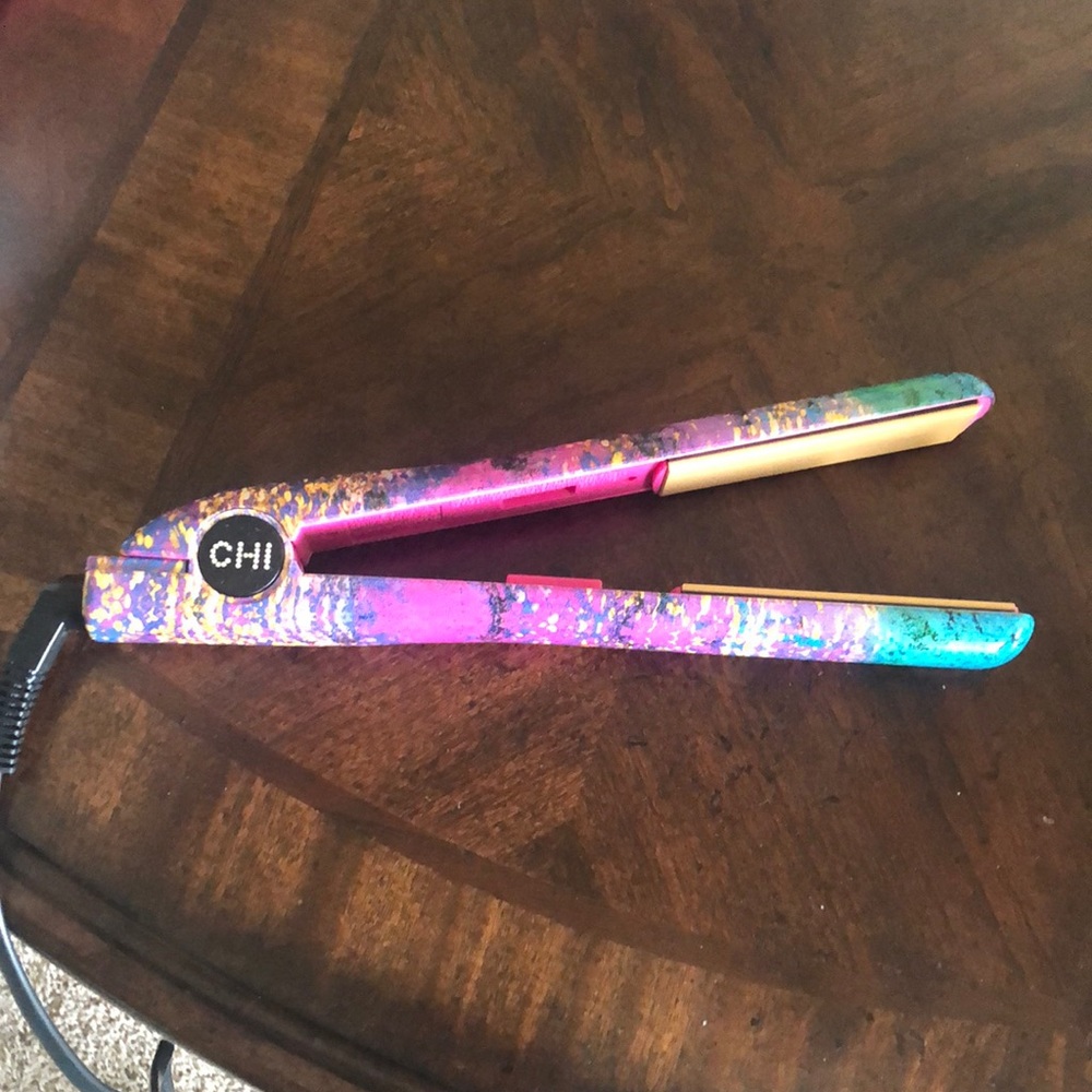 Chi Aurora 1 inch flat iron